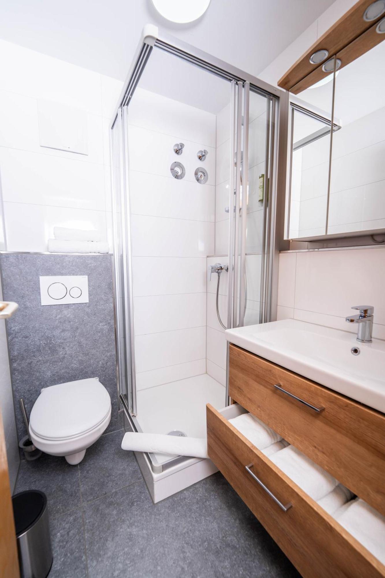 Citywohnungfn Friedrichshafen Bagian luar foto